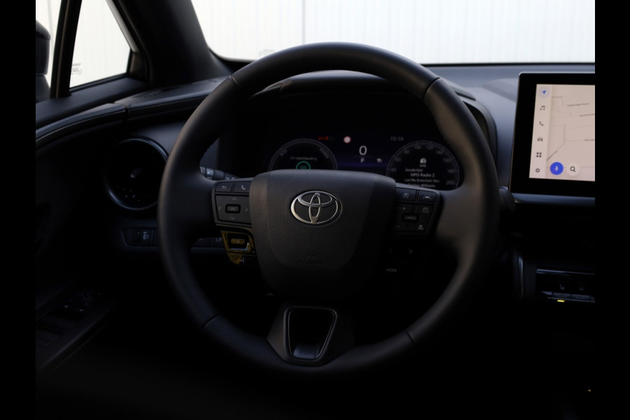Toyota C-HR 2.0 PHEV 220 Dynamic | Nieuw! | Bi-Tone | Premium Navi | Keyless