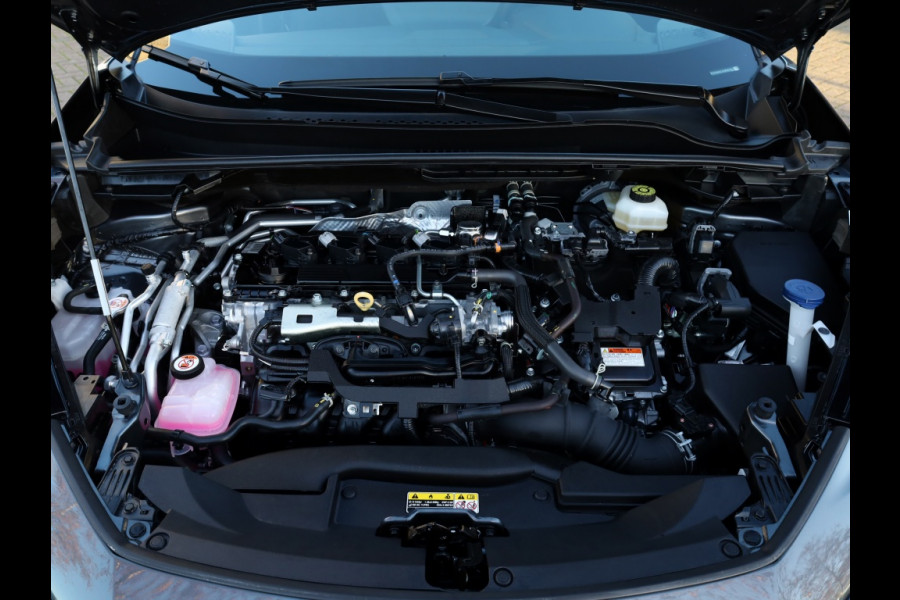 Toyota C-HR 2.0 PHEV 220 Dynamic | Nieuw! | Bi-Tone | Premium Navi | Keyless