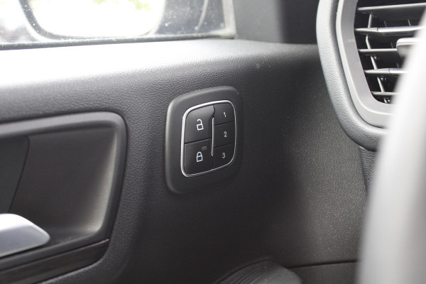 Ford Kuga 2.5 PHEV Vignale | Adaptive cruise control | Winter Pack | Bang&Olufsen | Camera | Head up Display |
