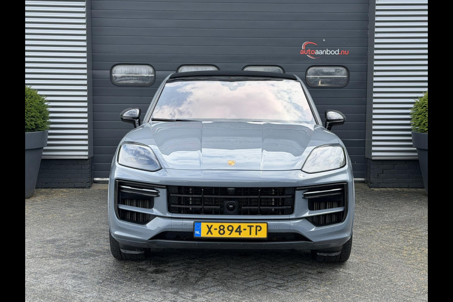 Porsche Cayenne Coupé 4.0 Turbo E-Hybrid Sport Chrono | 360* Camera | Achteras Besturing | Burmester | Bijrijders Display | Head-Up Display | CARBON |