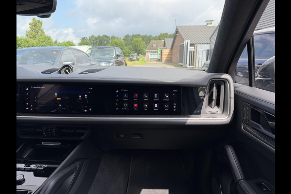 Porsche Cayenne Coupé 4.0 Turbo E-Hybrid Sport Chrono | 360* Camera | Achteras Besturing | Burmester | Bijrijders Display | Head-Up Display | CARBON |