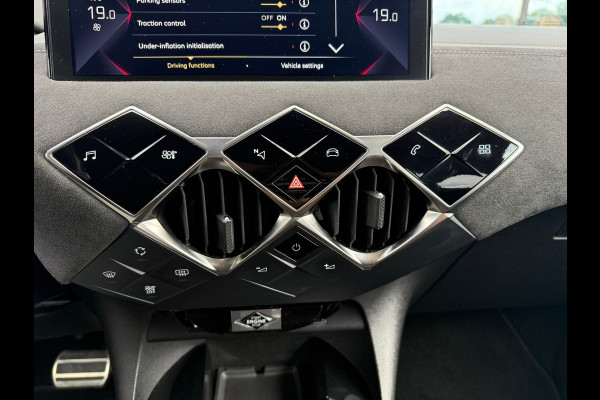 DS DS 3 Crossback 1.2 Turbo 130 Performance Line - Automaat - Navi - Parkeerhulp - Org.NL