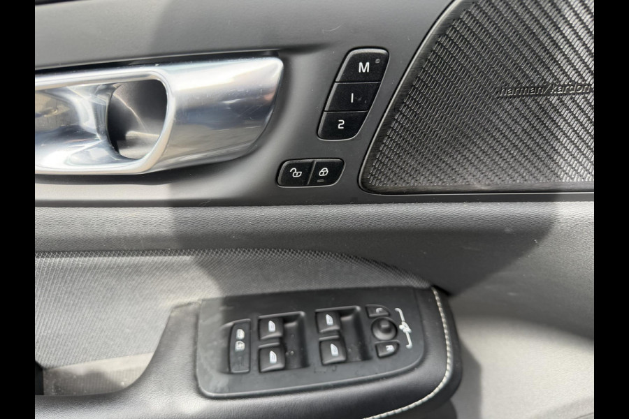 Volvo S60 2.0 B4 Plus Bright | Camera | Navigatie | 20 Inch Lichtmetalen Velgen | DAB | LED |