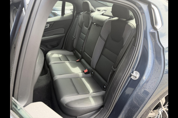 Volvo S60 2.0 B4 Plus Bright | Camera | Navigatie | 20 Inch Lichtmetalen Velgen | DAB | LED |
