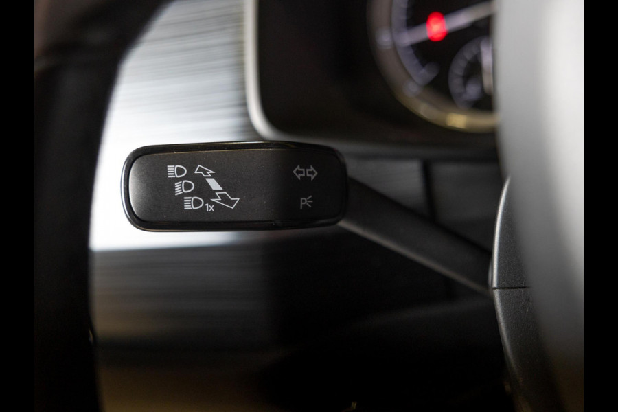 Škoda Kodiaq 1.5 TSI Limited Business Edition 7p. / 150pk / Panorama dak / Achteruitrij camera / Canton / Stoelverwarming /