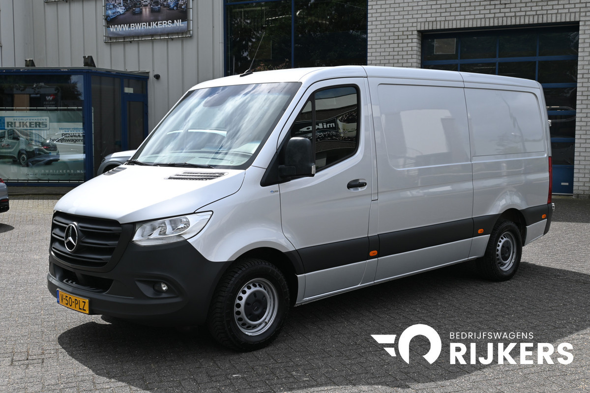 Mercedes-Benz Sprinter 315 CDI L2H1 RWD 3500 KG trekhaak, Werkplaats inrichting, Geveerde stoel, MBUX 10.25