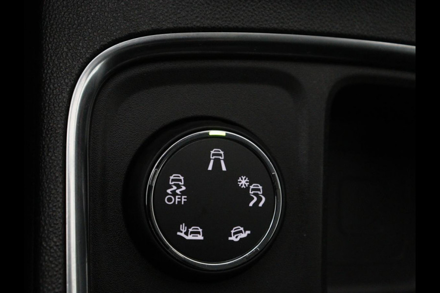 Opel Grandland X 1.6 Turbo Business Executive | Trekhaak | Stoelverwarming | Carplay | Navigatie | Stuurverwarming | Climate control | 18'' | Parkeerhulp | Bluetooth | Cruise control