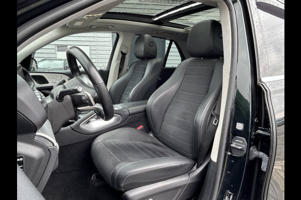 Mercedes-Benz GLE 350e AMG // Trekhaak // Panoramadak // Distronic // 360 Camera // Rij Assistentiepakket // Carplay // Keyless entry // MultiBeam