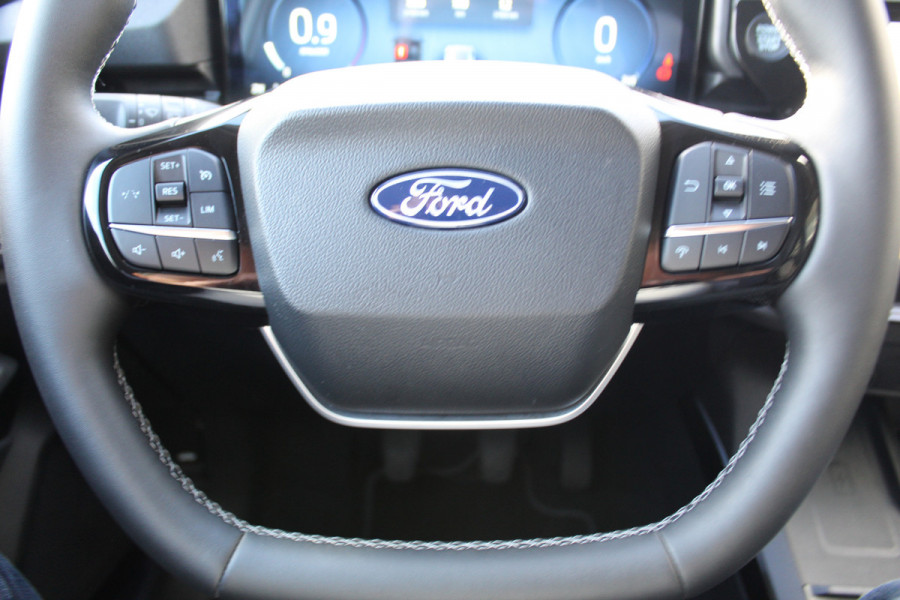 Ford Puma 1.0-125pk EcoBoost Hybrid Titanium Nieuw Model Naviagtie , Camera , Stoel , Stuur en Voorruitverwarming Fabrieksgarantie t/m 16-6-2029 ! Slechts 3.000km !