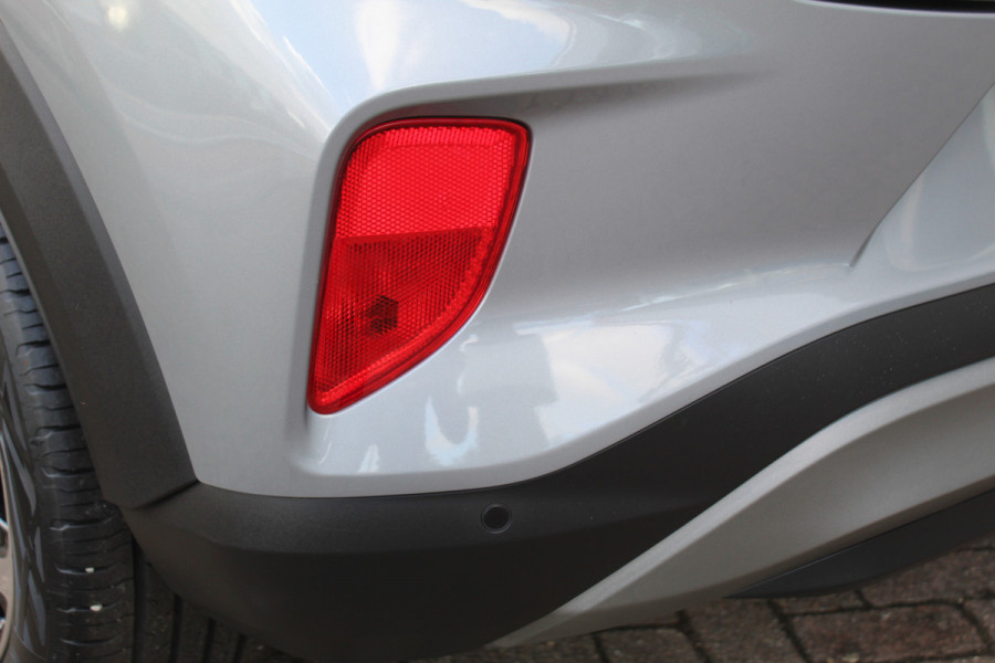 Ford Puma 1.0-125pk EcoBoost Hybrid Titanium Nieuw Model Naviagtie , Camera , Stoel , Stuur en Voorruitverwarming Fabrieksgarantie t/m 16-6-2029 ! Slechts 3.000km !