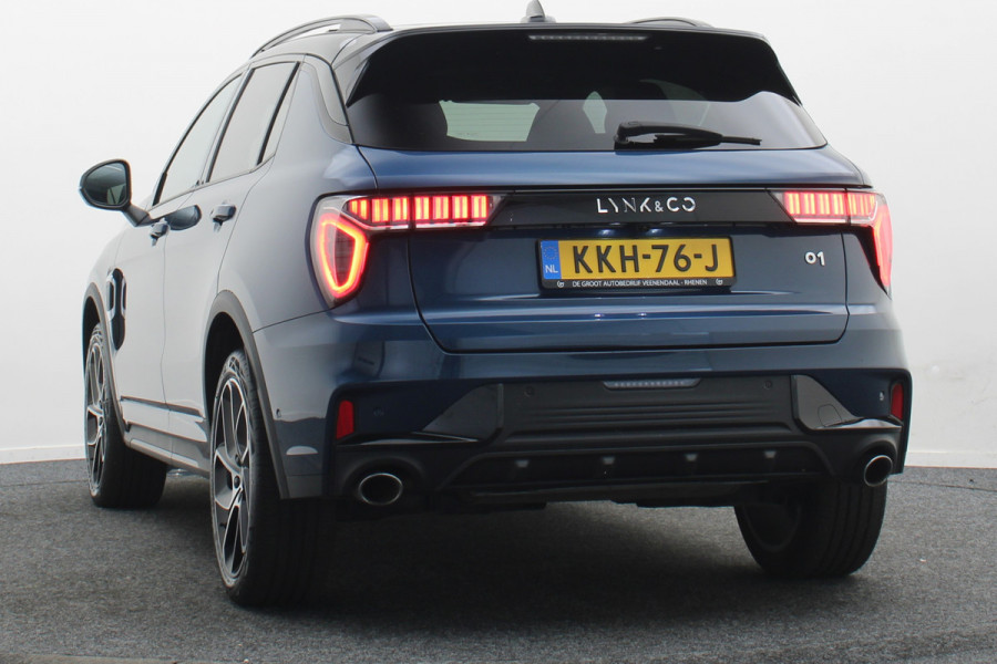 Lynk & Co 01 1.5 Plug-in Hybrid 360° Camera, Panoramadak, Trekhaak, Zwarte hemel, ACC, Keyless, PDC, LED, 20''