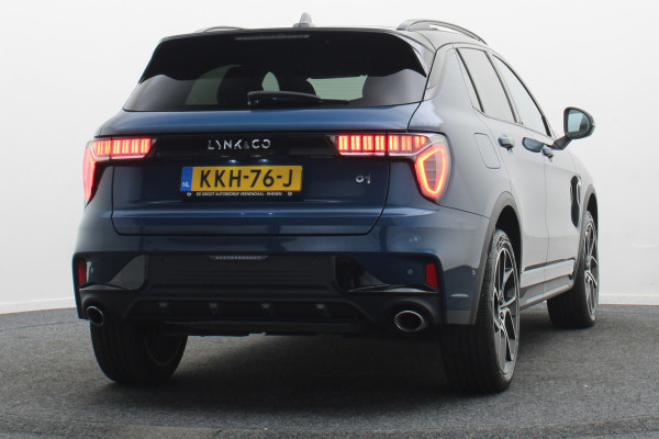 Lynk & Co 01 1.5 Plug-in Hybrid 360° Camera, Panoramadak, Trekhaak, Zwarte hemel, ACC, Keyless, PDC, LED, 20''