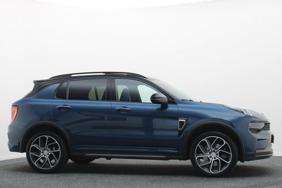 Lynk & Co 01 1.5 Plug-in Hybrid 360° Camera, Panoramadak, Trekhaak, Zwarte hemel, ACC, Keyless, PDC, LED, 20''