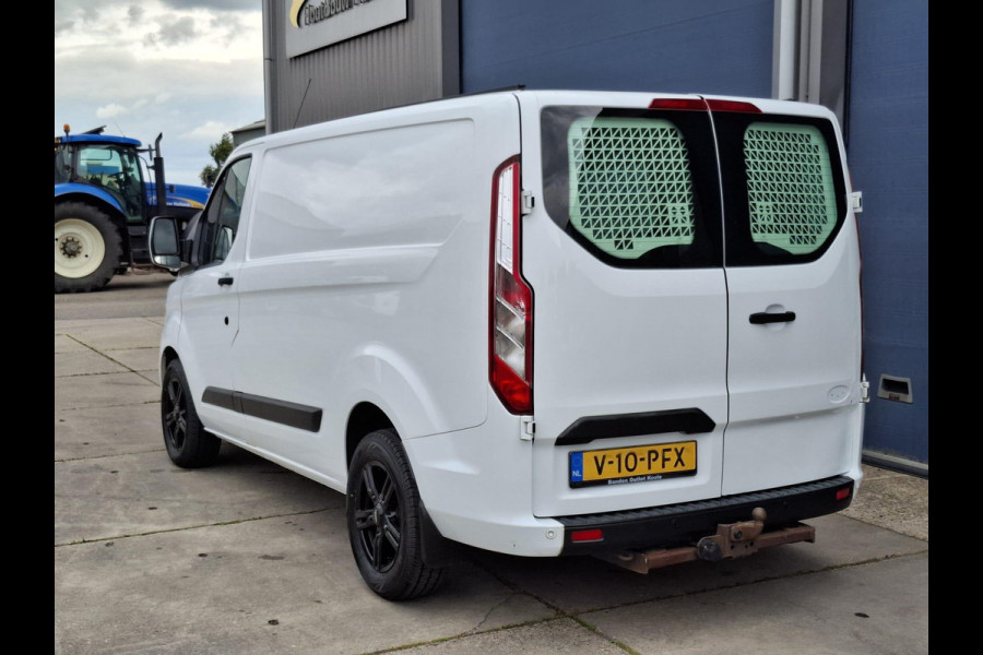 Ford Transit Custom 340 2.0 TDCI L1H1 Ambiente AIRCO / CRUISE CONTROLE / 3 ZITS / TREKHAAK / EURO 6
