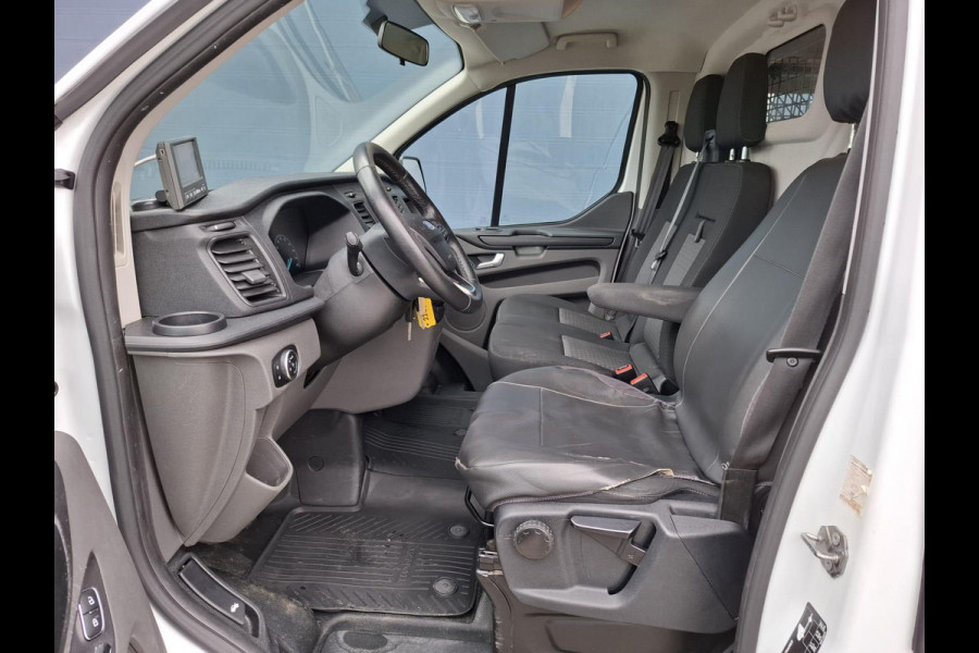 Ford Transit Custom 340 2.0 TDCI L1H1 Ambiente AIRCO / CRUISE CONTROLE / 3 ZITS / TREKHAAK / EURO 6
