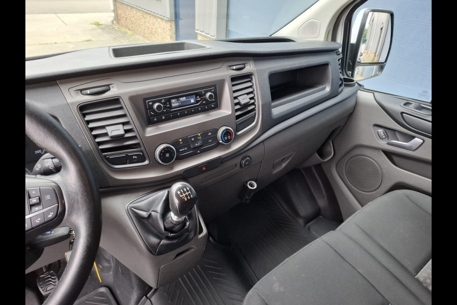 Ford Transit Custom 340 2.0 TDCI L1H1 Ambiente AIRCO / CRUISE CONTROLE / 3 ZITS / TREKHAAK / EURO 6