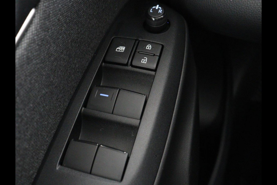 Toyota Yaris 1.5 Hybrid Dynamic | Carplay | Adaptive cruise | Keyless | Camera | Full LED | Climate control | 16'' | Bluetooth | DAB | Regensensor | Origineel NL