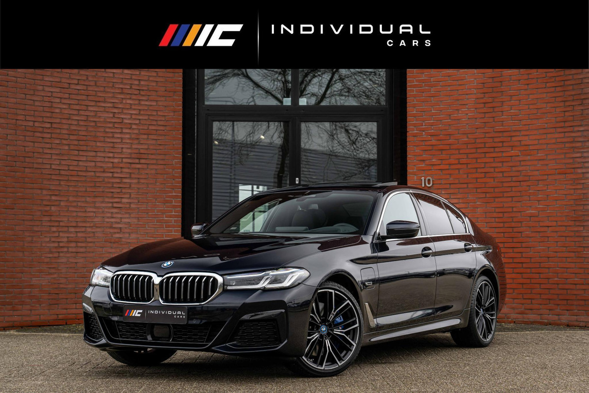 BMW 5 Serie 545e xDrive 394pk M-Sport CoPilot Laser 15.333km !