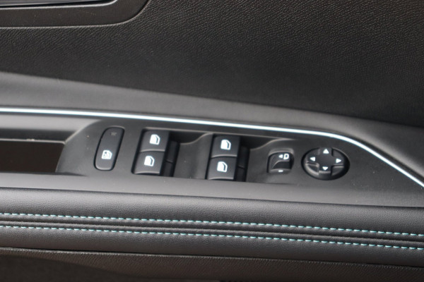 Peugeot 3008 1.2 PureTech Blue Lease Allure org.NL trekhaak camera el.klep