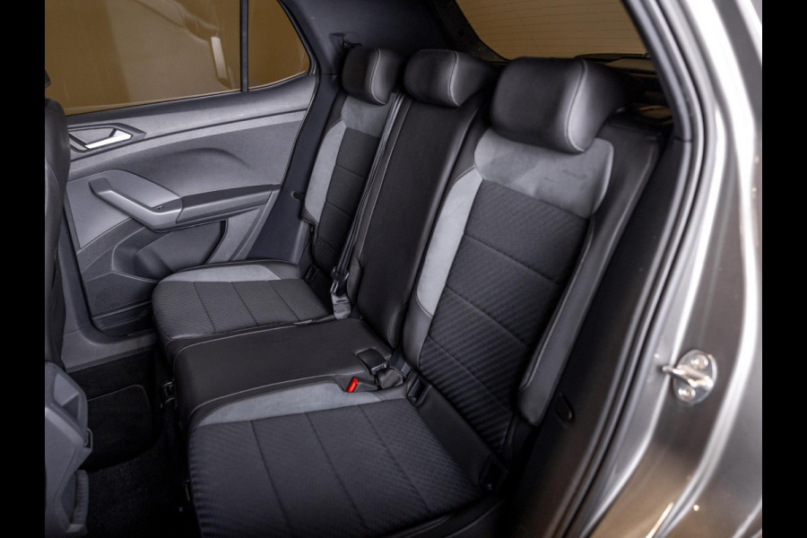 Volkswagen T-Cross 1.0 TSI 2x R-Line / 115pk / Dodehoek herkenning / Automatische klimaatregeling /