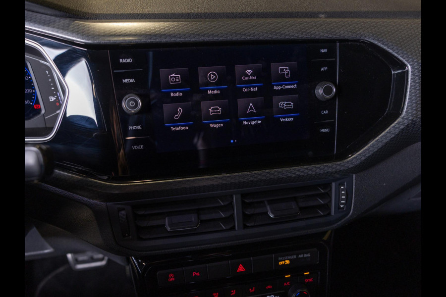 Volkswagen T-Cross 1.0 TSI 2x R-Line / 115pk / Dodehoek herkenning / Automatische klimaatregeling /
