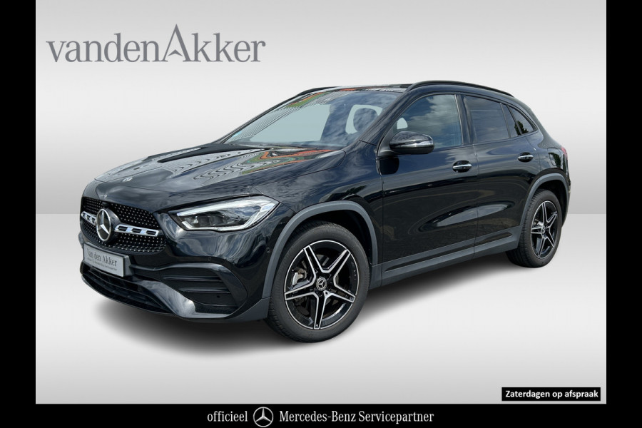 Mercedes-Benz GLA 250 e AMG // Trekhaak / Panoramadak // Keyless Entry // MultiBeam LED // Carplay // Sfeerverlichting