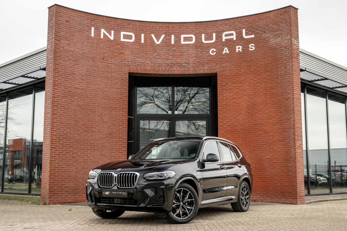 BMW X3 xDrive30e M-Sport ACC Panorama HuD Trekhaak Leder