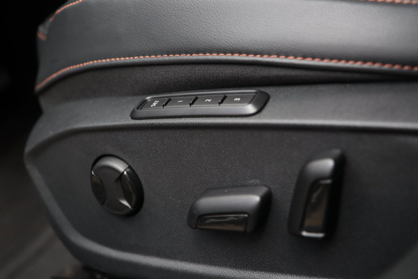 CUPRA Leon Sportstourer 1.4 e-Hybrid / PANO / MEMORY / KEYLESS / CAMERA
