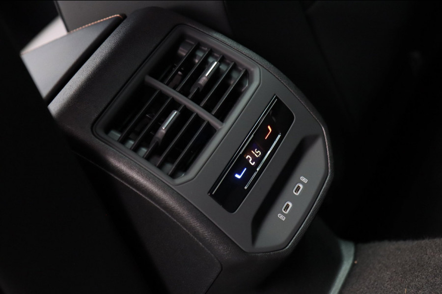 CUPRA Leon Sportstourer 1.4 e-Hybrid / PANO / MEMORY / KEYLESS / CAMERA
