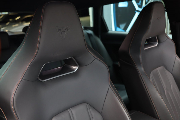 CUPRA Leon Sportstourer 1.4 e-Hybrid / PANO / MEMORY / KEYLESS / CAMERA