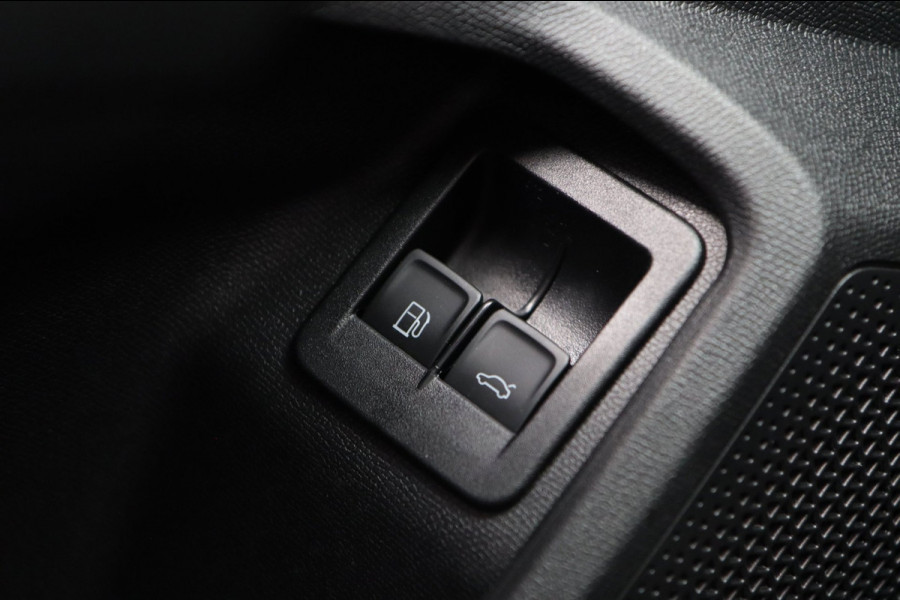 CUPRA Leon Sportstourer 1.4 e-Hybrid / PANO / MEMORY / KEYLESS / CAMERA