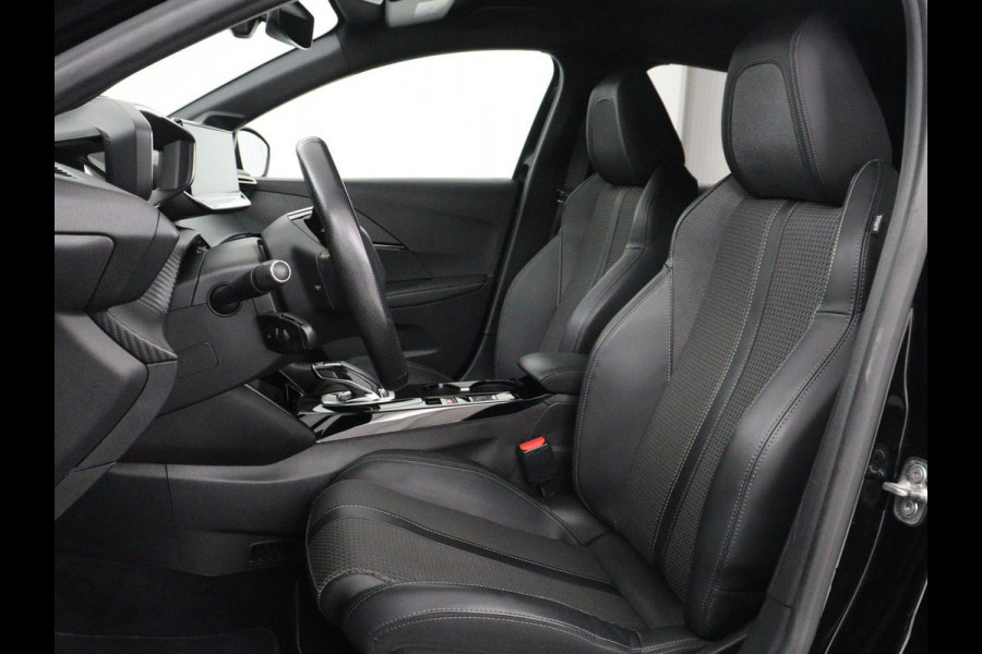 Peugeot e-208 EV GT 350 50 kWh | SOH 89,8% | Half leder | Camera | Carplay | Navigatie | Side Assist | Sportstoelen | Full LED | Parkeerhulp | DAB | Climate control | Bluetooth | Cruise control