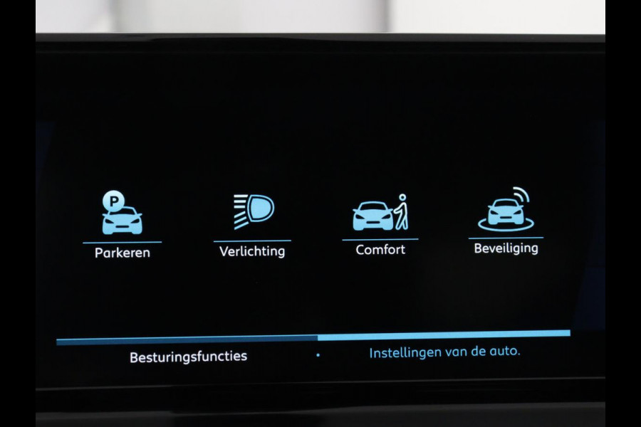Peugeot e-208 EV GT 350 50 kWh | SOH 89,8% | Half leder | Camera | Carplay | Navigatie | Side Assist | Sportstoelen | Full LED | Parkeerhulp | DAB | Climate control | Bluetooth | Cruise control