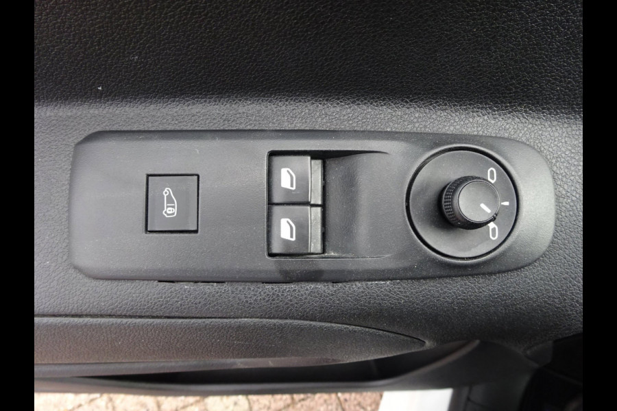 Opel Combo 1.5D L1H1 Edition AIRCO NAVI CRUISE CONTROL PDC