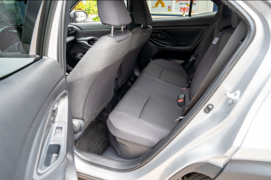 Toyota Yaris Cross 1.5 Hybrid 115 Active | Prijs rijklaar incl. 12 mnd garantie | Stoelverw Carplay Clima Camera LED