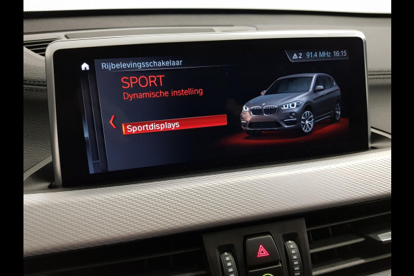 BMW X1 sDrive18i Automaat M-Sport Executive Lederen Bekleding Navigatie Climate Control Camera Parkeer Sensoren Lichtmetalen velgen Cruise Control
