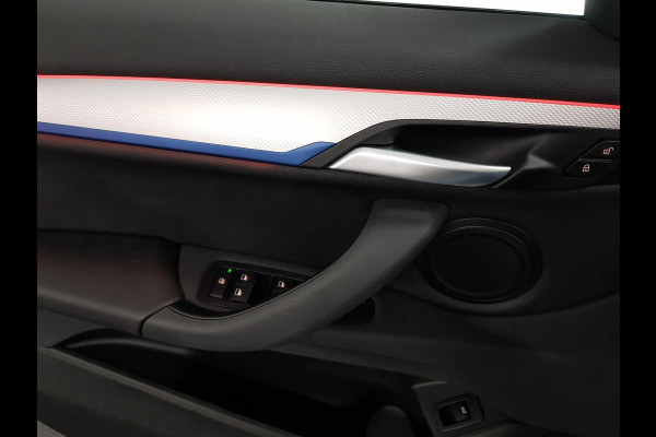 BMW X1 sDrive18i Automaat M-Sport Executive Lederen Bekleding Navigatie Climate Control Camera Parkeer Sensoren Lichtmetalen velgen Cruise Control