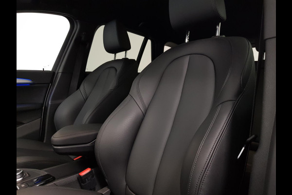 BMW X1 sDrive18i Automaat M-Sport Executive Lederen Bekleding Navigatie Climate Control Camera Parkeer Sensoren Lichtmetalen velgen Cruise Control