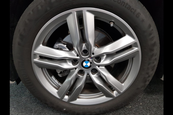 BMW X1 sDrive18i Automaat M-Sport Executive Lederen Bekleding Navigatie Climate Control Camera Parkeer Sensoren Lichtmetalen velgen Cruise Control