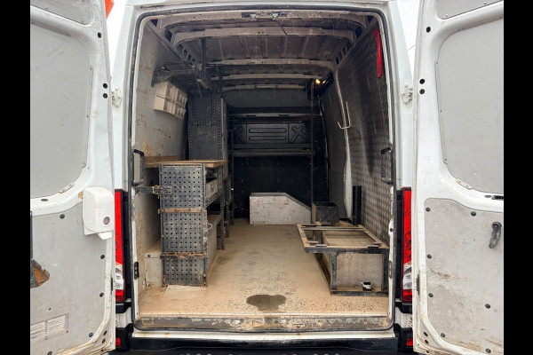 Iveco Daily 35C14 2.3 L2H2 Dubbellucht Airco Camera Trekhaak 3,5t