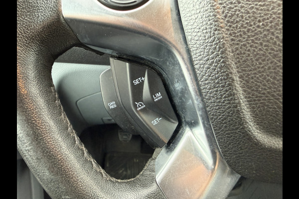 Ford Transit 2.0 TDCI 130PK Airco Cruise Control Parkeersensoren Stoelverwarming Zwaailampen Kastwand Inbouw