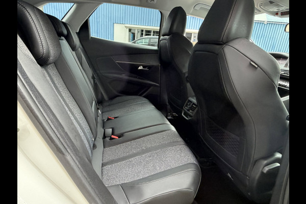 Peugeot 3008 1.2 PureTech Allure -AUTOMAAT I Navigatie I LED/PDC I Achteruitrij camera I Airco I Sport velgen I Dealer onderhouden