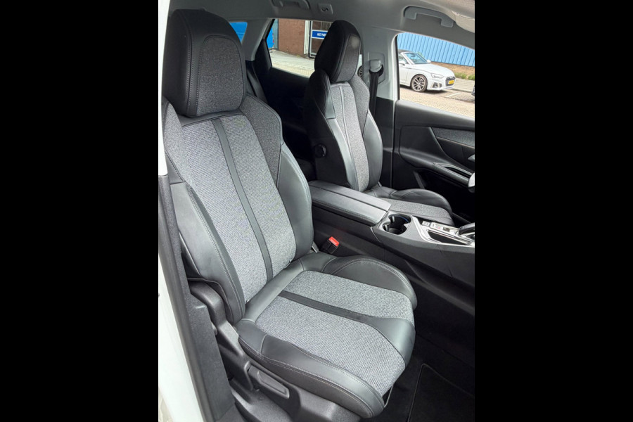 Peugeot 3008 1.2 PureTech Allure -AUTOMAAT I Navigatie I LED/PDC I Achteruitrij camera I Airco I Sport velgen I Dealer onderhouden