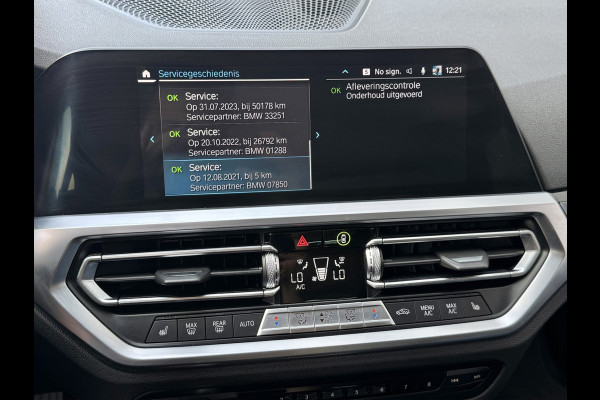 BMW 3 Serie Touring 330e xDrive | Laser | Trekhaak | Head Up | 360 | Sfeerverlichting | Dodehoek | 1e eigenaar
