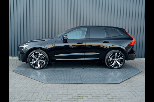 Volvo XC60 2.0 T8 Plug-in hybrid AWD Plus Dark | Pano | Trekhaak wegkl. | 360 Camera | Head Up | Harman/ Kardon | Prijs Rijklaar!!