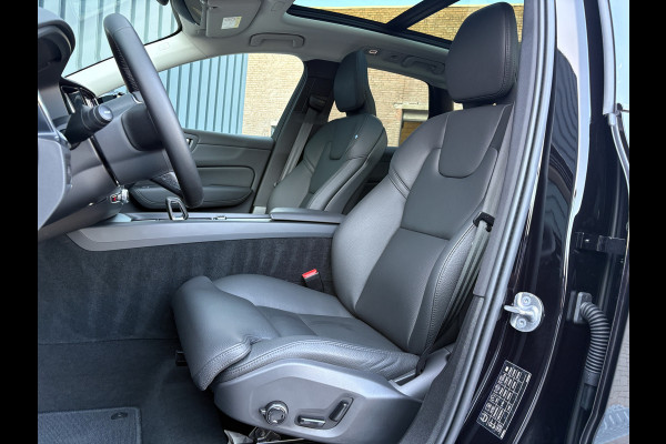 Volvo XC60 2.0 T8 Plug-in hybrid AWD Plus Dark | Pano | Trekhaak wegkl. | 360 Camera | Head Up | Harman/ Kardon | Prijs Rijklaar!!