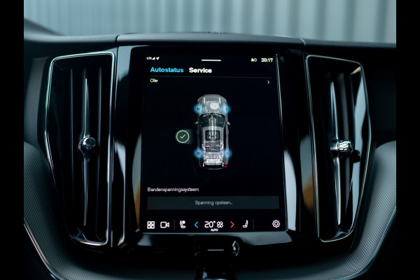 Volvo XC60 2.0 T8 Plug-in hybrid AWD Plus Dark | Pano | Trekhaak wegkl. | 360 Camera | Head Up | Harman/ Kardon | Prijs Rijklaar!!