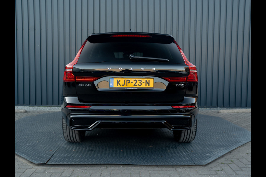 Volvo XC60 2.0 T8 Plug-in hybrid AWD Plus Dark | Pano | Trekhaak wegkl. | 360 Camera | Head Up | Harman/ Kardon | Prijs Rijklaar!!