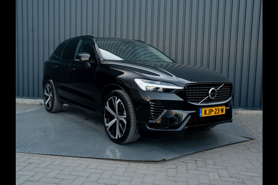 Volvo XC60 2.0 T8 Plug-in hybrid AWD Plus Dark | Pano | Trekhaak wegkl. | 360 Camera | Head Up | Harman/ Kardon | Prijs Rijklaar!!