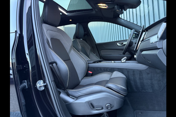Volvo XC60 2.0 T6 Plug-in hybrid AWD Plus Black Edition | Pano | Trekhaak wegkl. | Facelift | 360 Camera | Head Up | Harman/ Kardon | Prijs Rijklaar!!